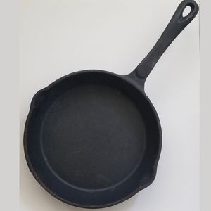 8" Cast Iron Skillet Pan